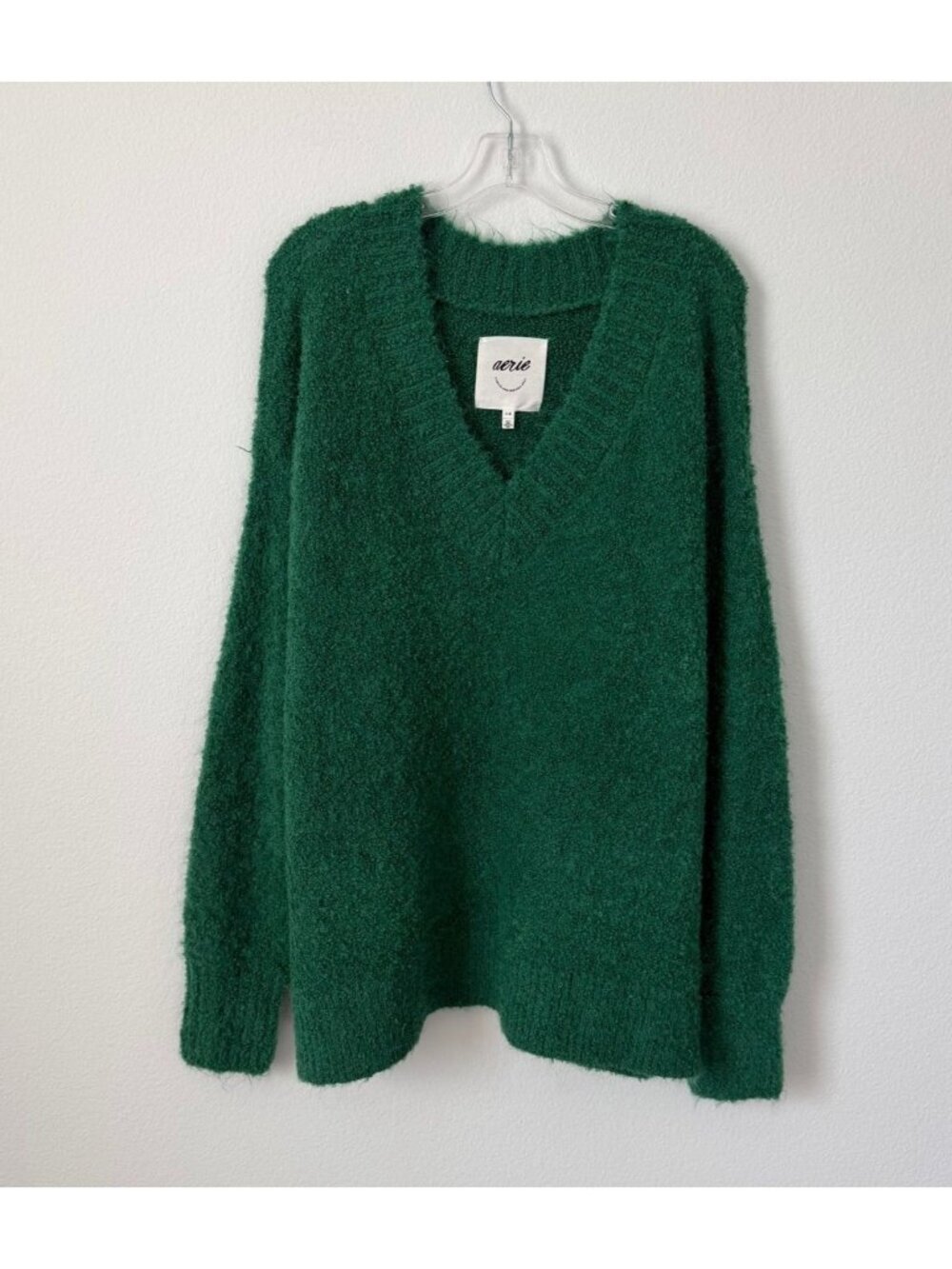 AERIE Long Sleeve V-Neck Green Oversized Fluffy Pullover Sweater Size L